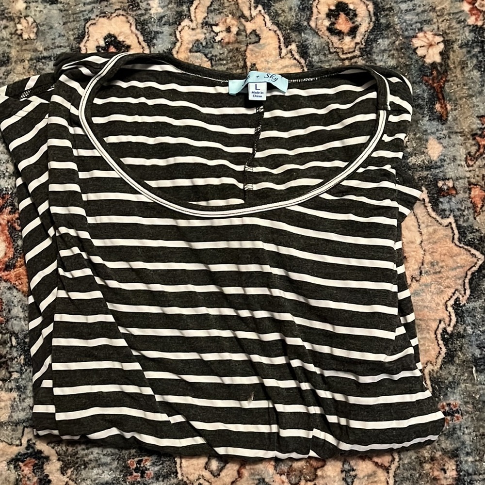 Cute Striped Tee - Picture 3 of 3